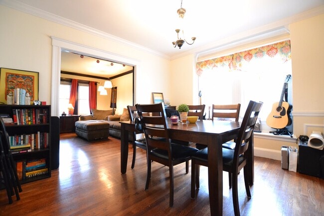 Photo - 70 Hobart St