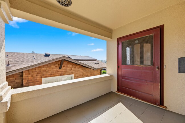 Photo - Classic 3bed/2bath Home Near Lake Merritt with Fresh Updates