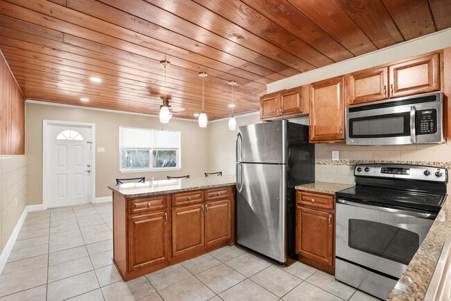 Photo - 327 Lee Ave Unidad 327