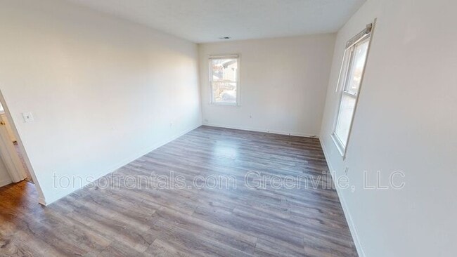 Photo - 803 Davenport Rd
