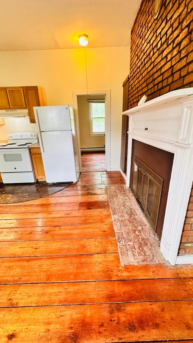 Photo - 107 S River St Unit 3