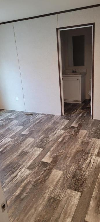 Photo - 325 W Market St