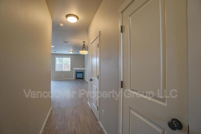 Photo - 5809 NE 71st Ave