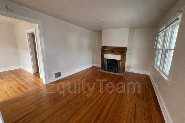 Photo - 3905 Isabella Ave