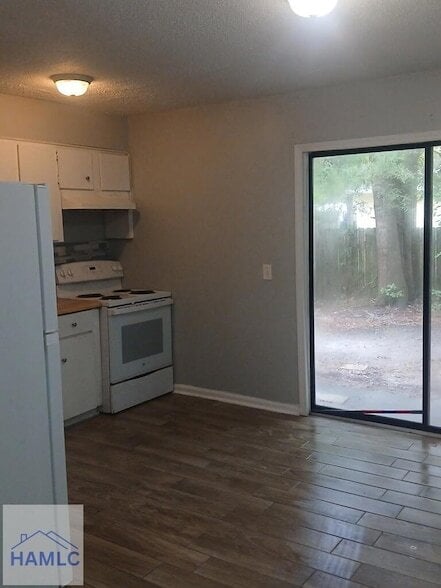 910 Berkshire Terrace