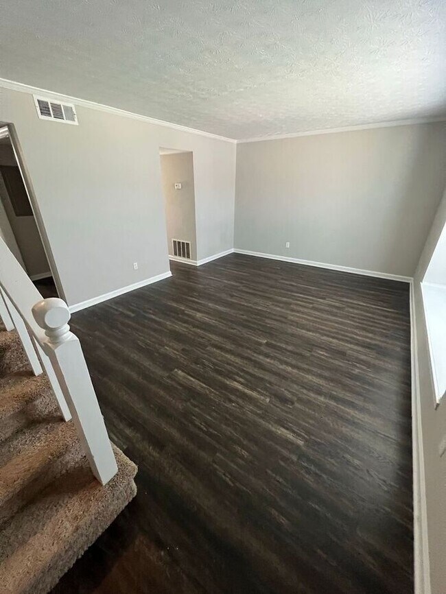 Photo - Ready Now!!! 2 bedroom 1.5 bath townhome off of Lenora Church Rd.!!