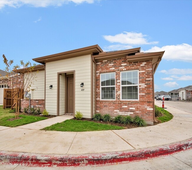 Photo - 2709 Rockhill Rd