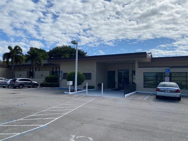 Building Photo - 7355 NW 5th Pl Rental