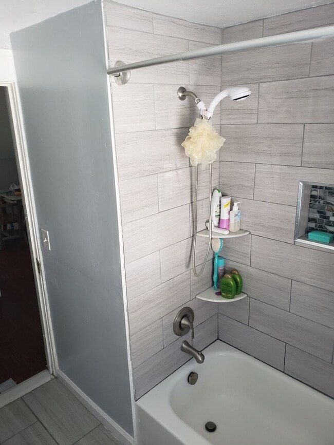Photo - 8 Harding Pl Apartment Unit 3rd Fl