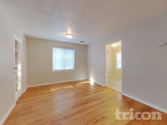 Photo - 342 Camellia Way