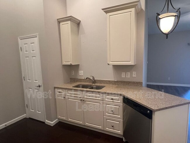Photo - 6431 Brookfield Ct Dr Unit 203