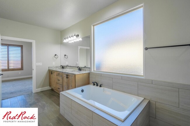 Photo - Pet-Friendly 3 Bedroom Home In A Great Neighborhood