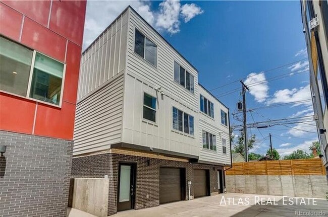 Building Photo - 88 Galapago St