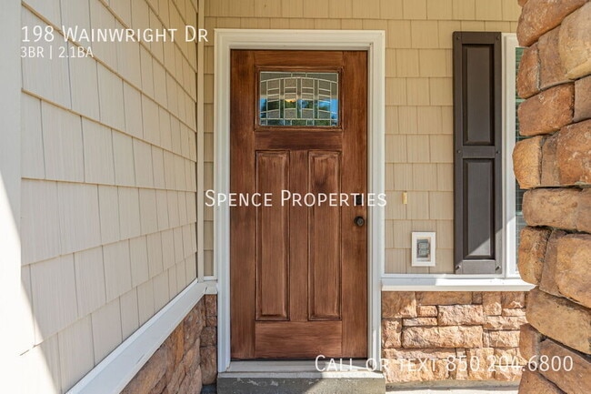 Photo - 198 Wainwright Dr