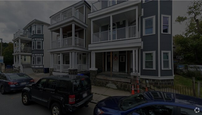 Building Photo - 11 Woodlawn St Unit 1 Rental