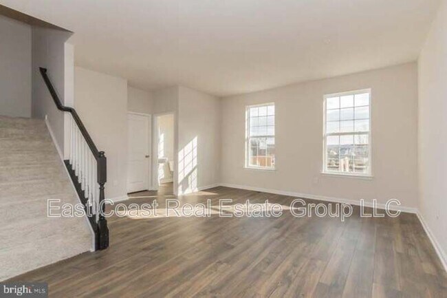 Photo - 5123 Ironsides Dr