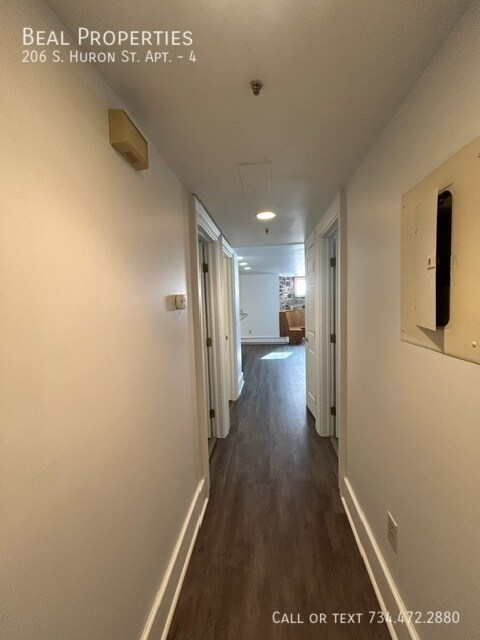 Photo - 206 S Huron St Unidad 4