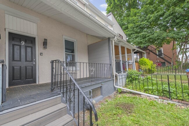 9 E Basin St