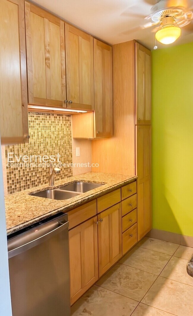 Photo - 1855 Icarus Dr Unit APT A