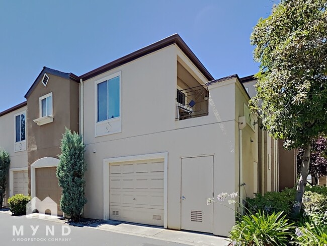 Photo - 690 Applause Pl Townhome