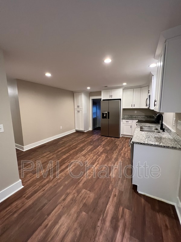 Photo - 804 Fairview St
