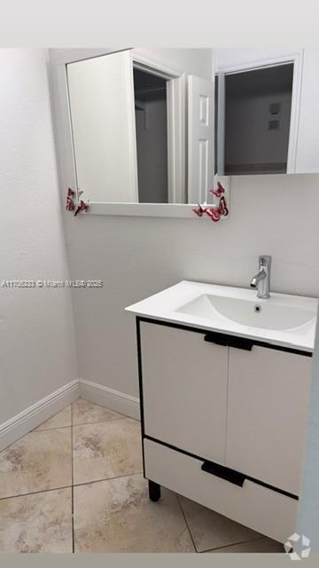 Building Photo - 14830 Naranja Lakes Blvd Unit A1J Rental