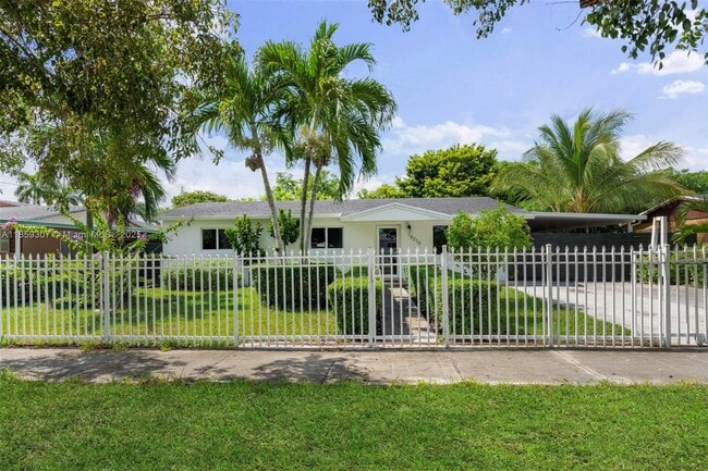 Building Photo - 15210 SW 304th St Rental