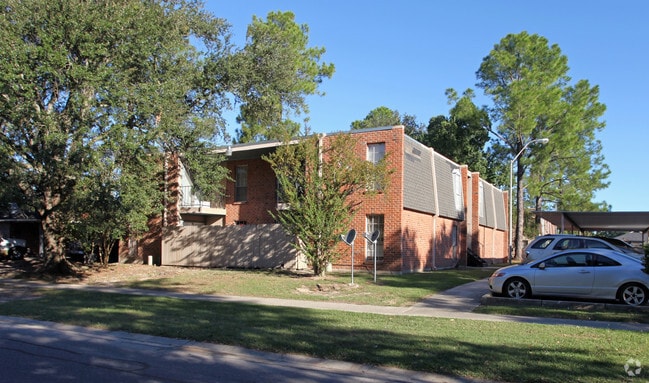 Oakwoods Apartments For Rent In Baton Rouge La Forrent Com
