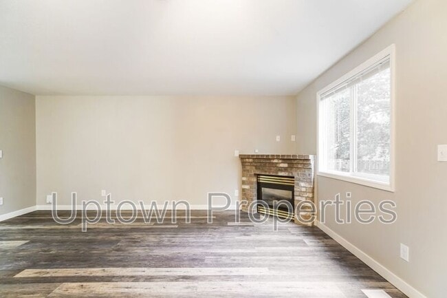 Photo - 6133-6135 SE Frances St.