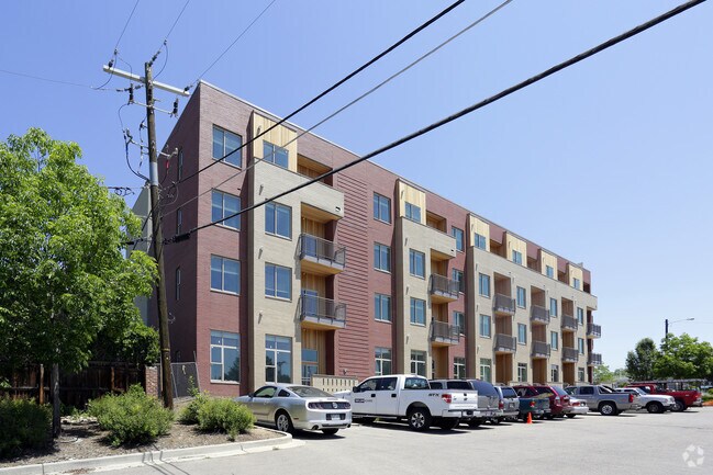 Photo - Garden Court at Yale Station Apartamentos
