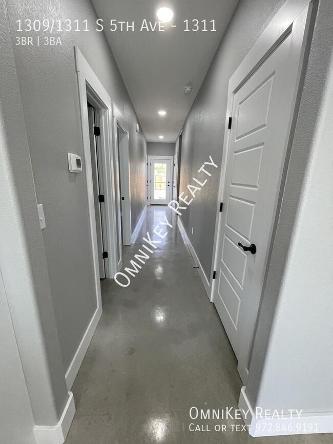 Photo - 1309/1311 S 5th Ave-1311 Unidad 1311