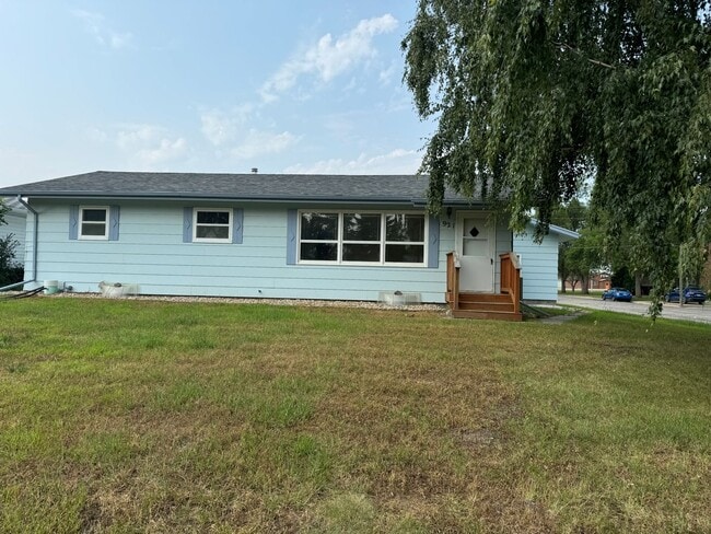 Building Photo - 921 12th St NE Rental