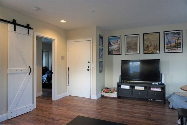 Photo - 2 Cypress Rd Unit 205