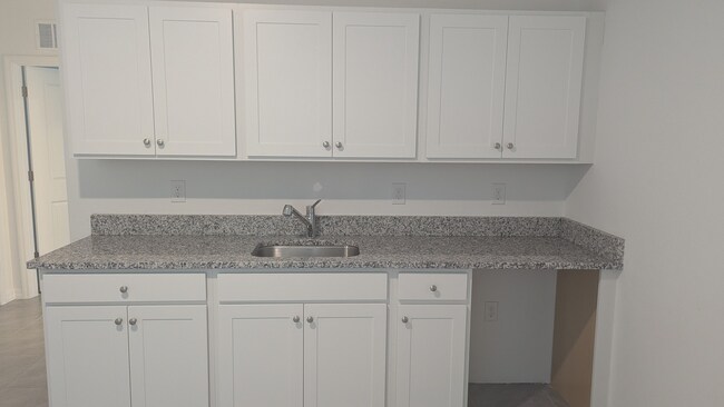 Photo - 298 Eldron Blvd SE