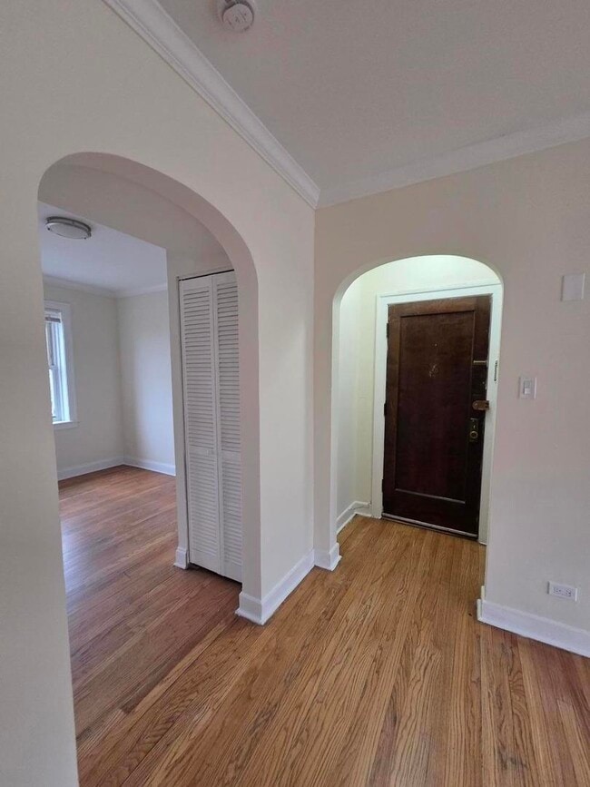 Photo - 6328 N Albany Ave Unit 3W