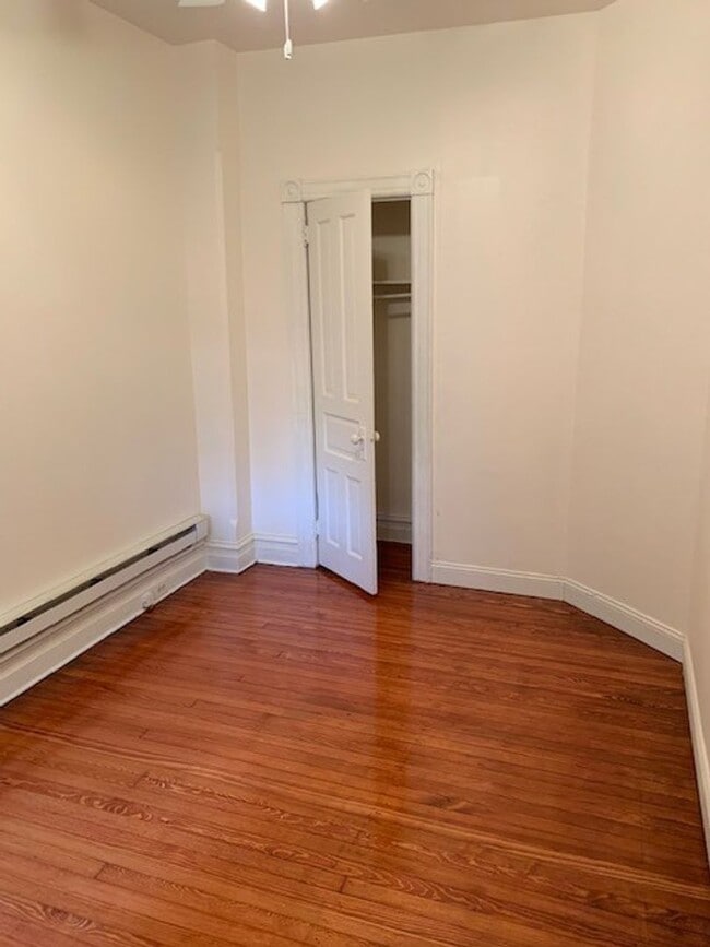 Photo - 139 N 10th St Unit Apt 1