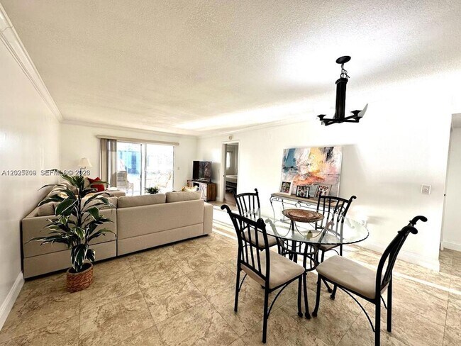 Photo - 850 SW 138th Ave Unit 307D