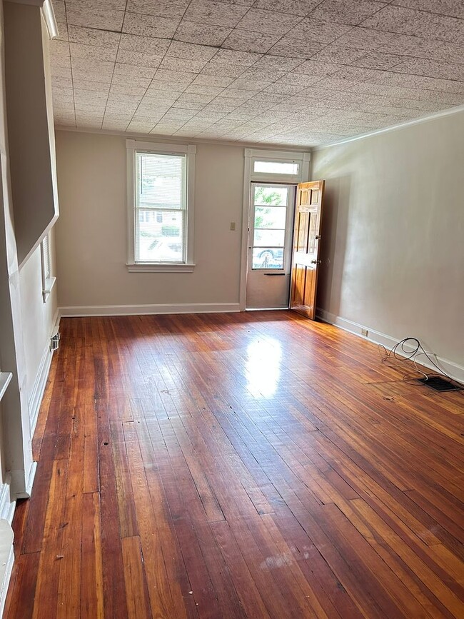 Photo - 3 bedroom, 1 bath, 2 story half double house