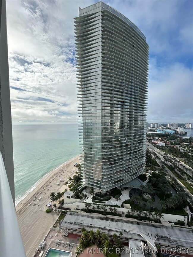 Photo - 19111 Collins Ave