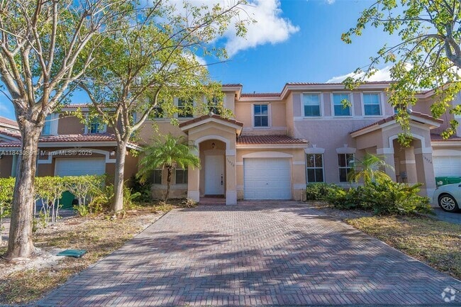 Building Photo - 16620 SW 47th Terrace Rental