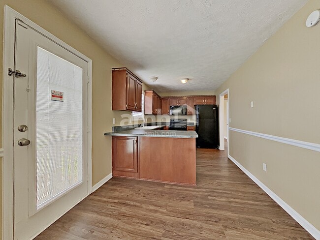 Photo - 1103 Bolton Dr