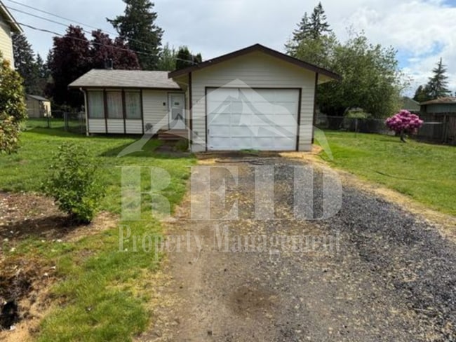 Building Photo - Tracyton Home! 2 Bedrooms with Large Fenced Yard