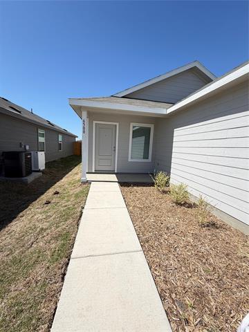 Photo - 6500 Glade St