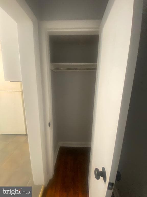 Building Photo - 109 N Thomas Ave Unit 2