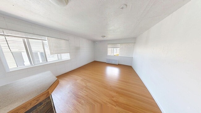 Photo - 1105 11th St Unit 5