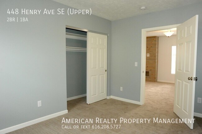 Photo - 448 Henry Ave SE