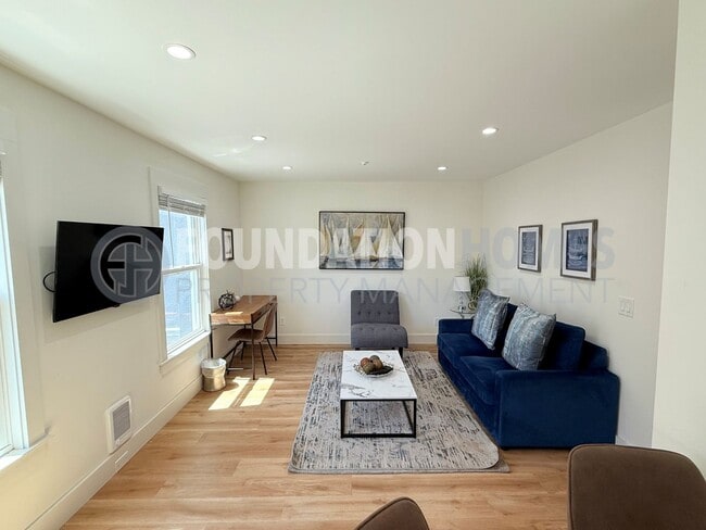 Photo - 14 Princess Ln Unit Apt 2