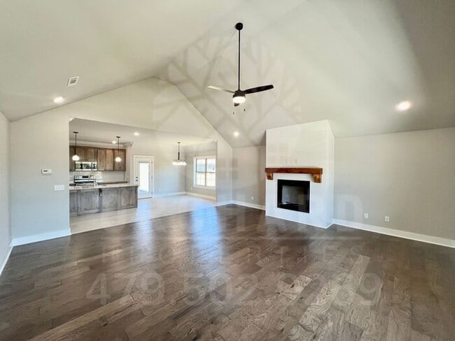 Building Photo - Farmington- Single-Family Home- Stunning Chase Plan