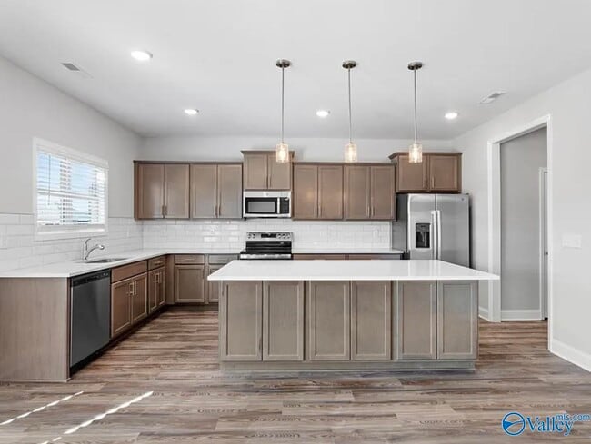 Photo - 142 Ivy Vine Dr