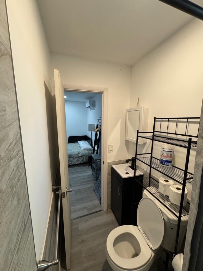 Photo - 3321 SW 35th St